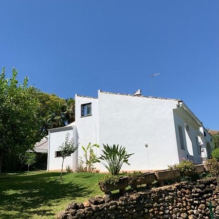 Chalet Con Vistas A Sevilla Gelves Luaran gambar