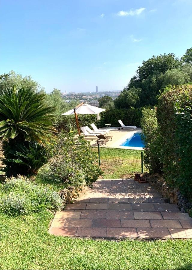 Chalet Con Vistas A Sevilla Gelves Luaran gambar