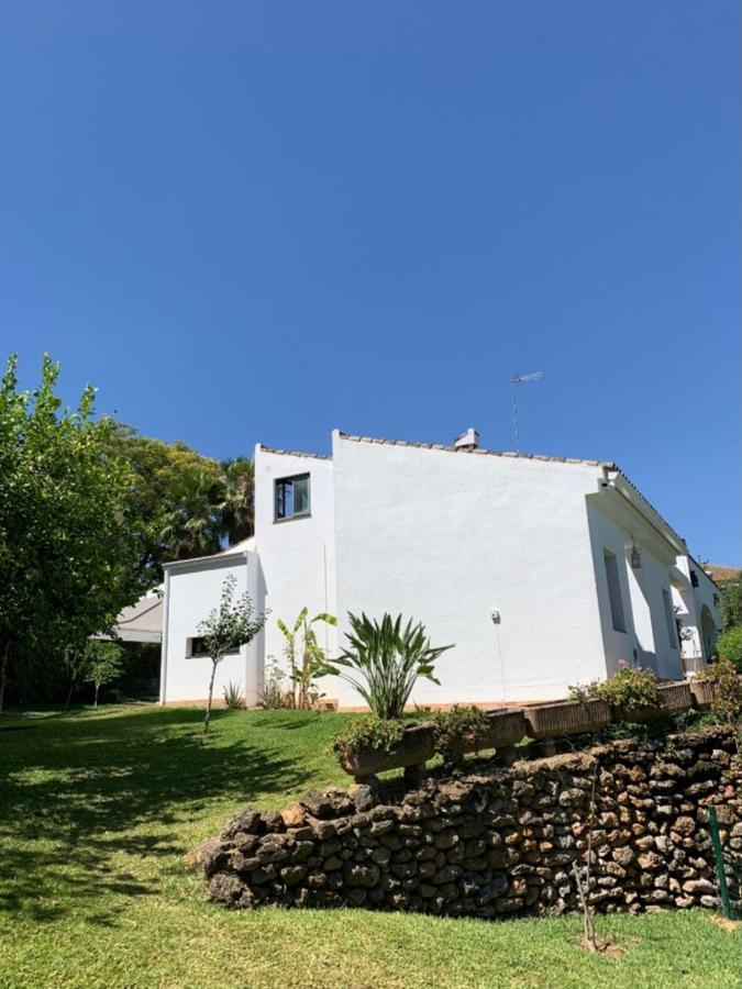 Chalet Con Vistas A Sevilla Gelves Luaran gambar